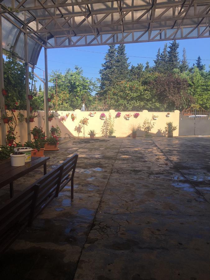 سوخومي Guesthouse On Zheleznodorozhnaya المظهر الخارجي الصورة