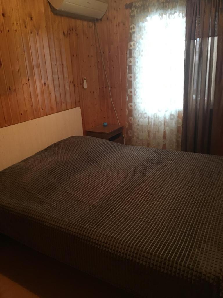 سوخومي Guesthouse On Zheleznodorozhnaya المظهر الخارجي الصورة